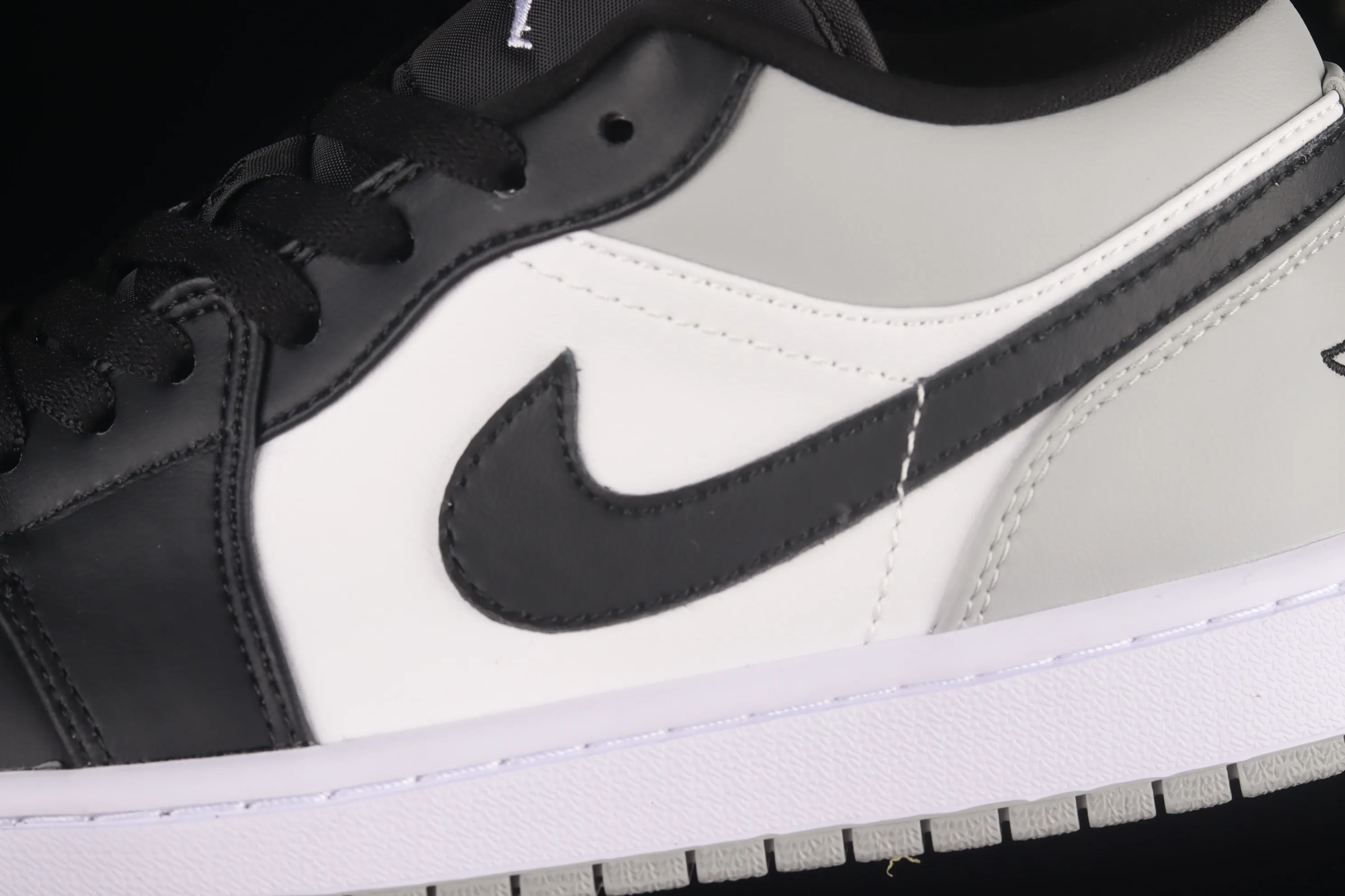 All categories Air Jordan Jordan series basketball shoes Air Jordan 1 Low Z version Air Jordan 1 AJ1 Joe 1 new black and gray low-top retro culture basketball shoes 553558-052